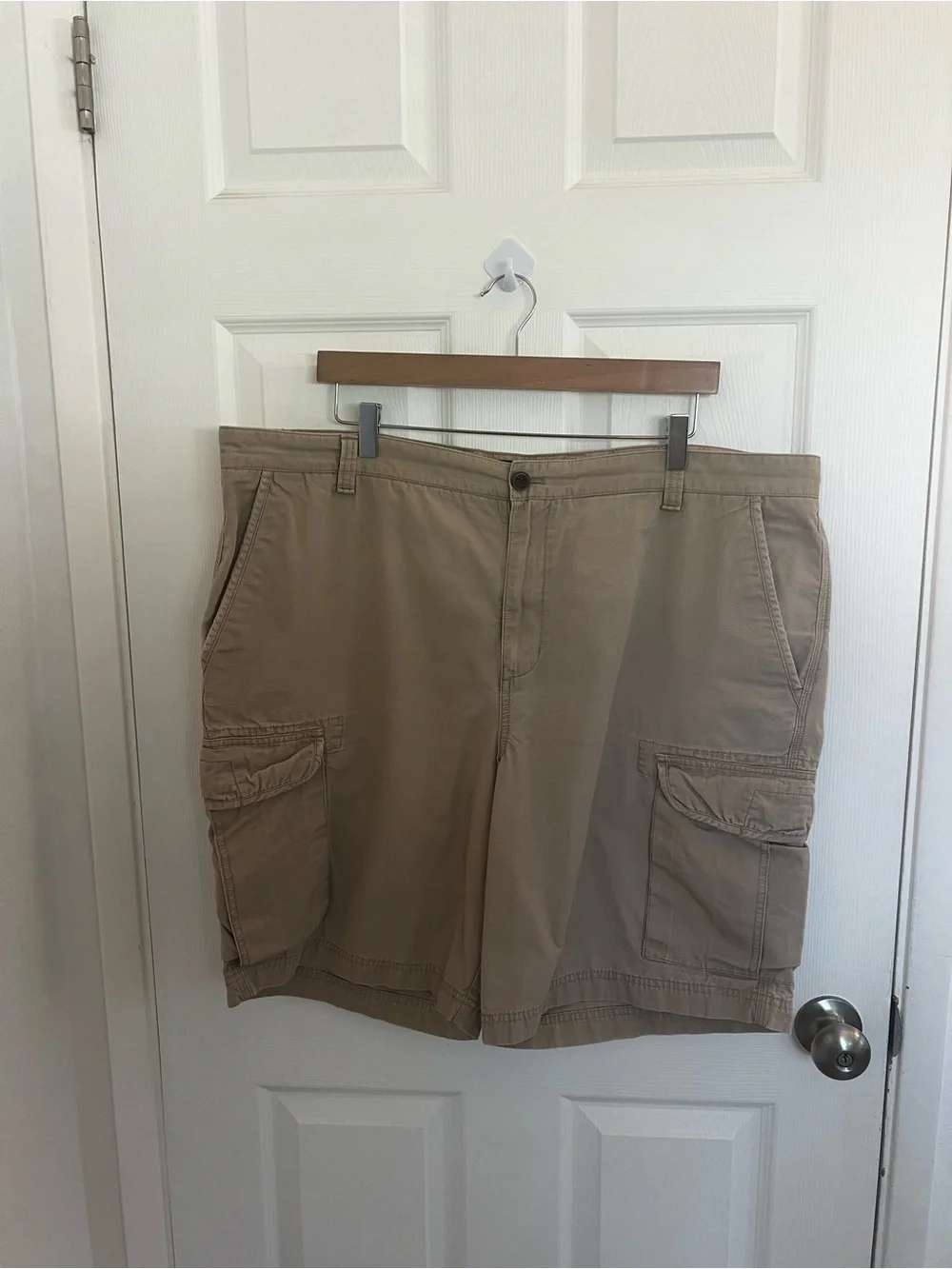 Chaps‎ Men's Cargo Shorts in Tan